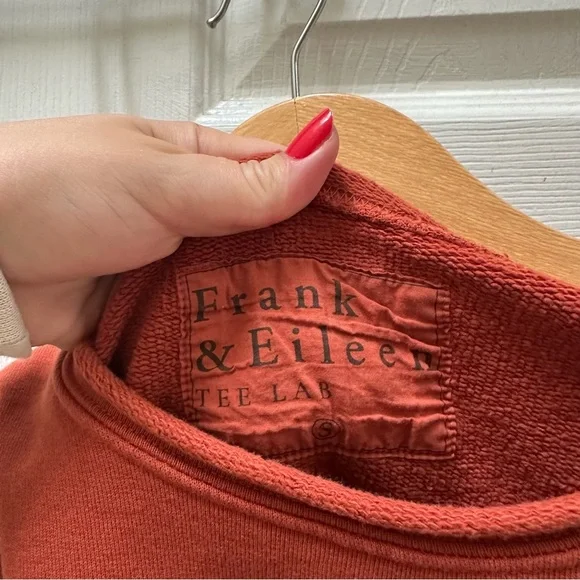 Frank & Eileen Brick Red Sweatshirt crew cropped s small the lab